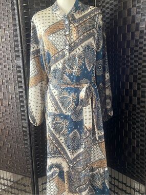 SHEIN Blue and Cream Paisley Long Sleeve Maxi Dress